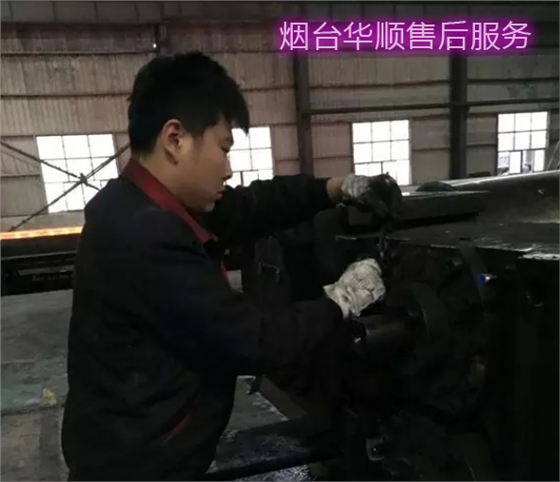 煙臺(tái)華順公司13年來專項(xiàng)致力于油氣集中潤滑技術(shù)的應(yīng)用和推廣。近三年的時(shí)間，已經(jīng)為國內(nèi)200多個(gè)企業(yè)提供了500余套具有自主知識(shí)產(chǎn)權(quán)的油氣集中潤滑系統(tǒng)。華順公司可根據(jù)客戶的實(shí)際需求完成從現(xiàn)場(chǎng)調(diào)研、方案設(shè)計(jì)、產(chǎn)品生產(chǎn)制造、現(xiàn)場(chǎng)安裝到系統(tǒng)調(diào)試的整體交鑰匙工程。煙臺(tái)華順公司鄭重承諾，對(duì)煙臺(tái)華順公司提供的油氣集中潤滑系統(tǒng)提供終身的售后設(shè)備維修和技術(shù)支持服務(wù)
