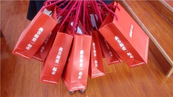 煙臺(tái)華順油氣潤(rùn)滑設(shè)備不僅能用于滾動(dòng)軸承和滑動(dòng)軸承，還在齒輪尤其是大型開(kāi)式齒輪、蝸輪蝸桿、滑動(dòng)面、機(jī)車輪緣及軌道、鏈條等傳動(dòng)件獲得了廣泛應(yīng)用