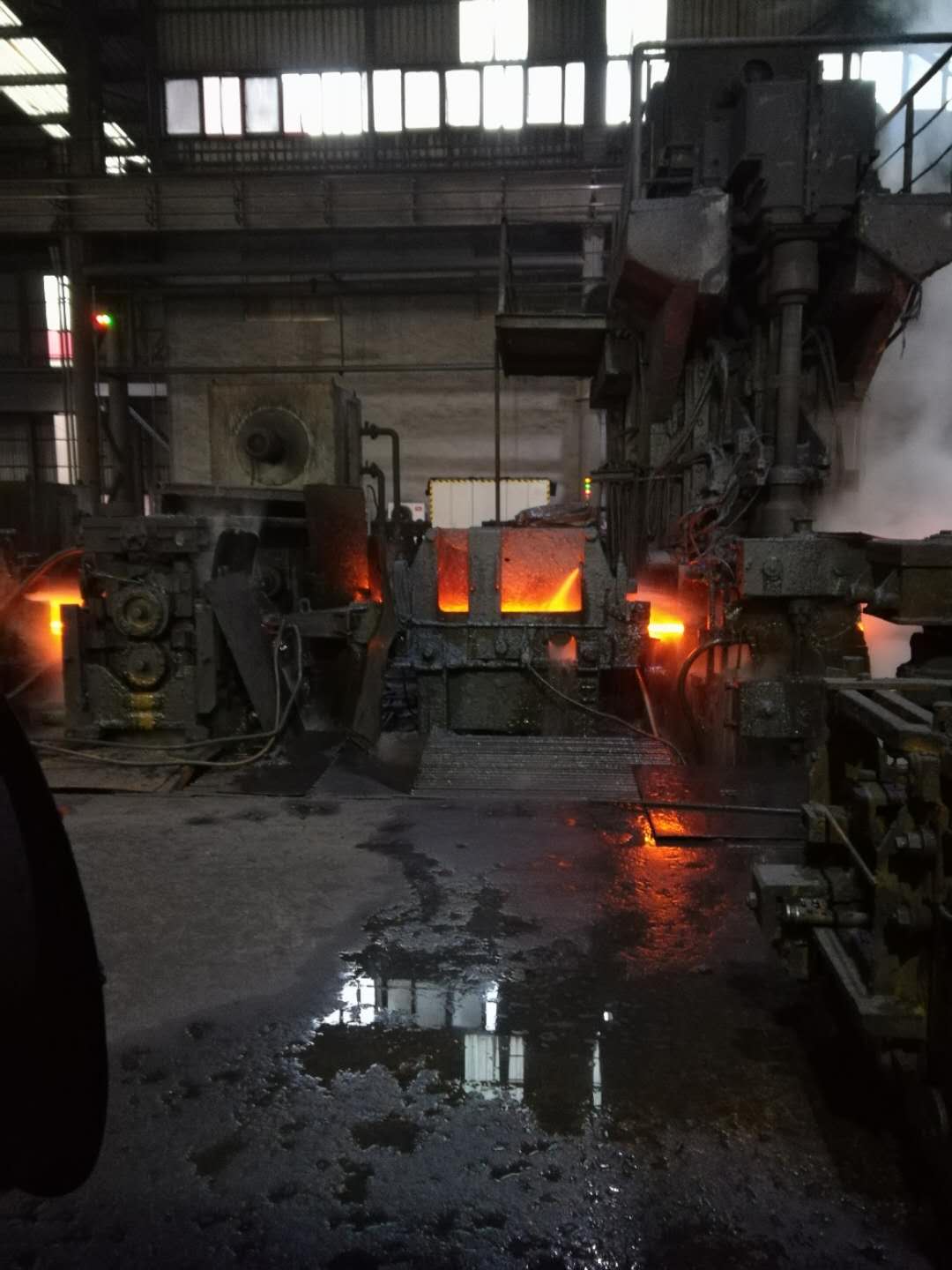 改善鋼廠的施工環(huán)境 論棒材生產(chǎn)線上使用油氣潤(rùn)滑